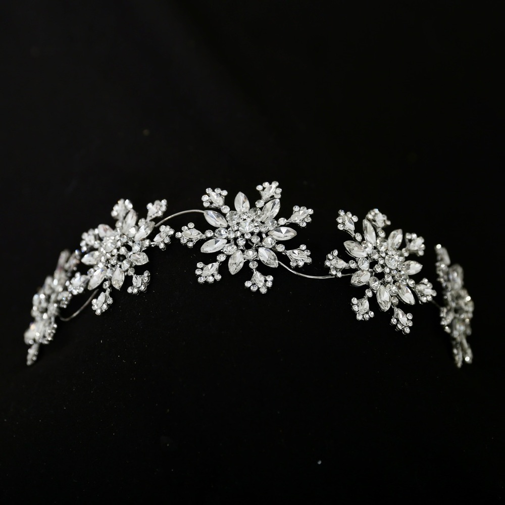 Brand new crown with tags